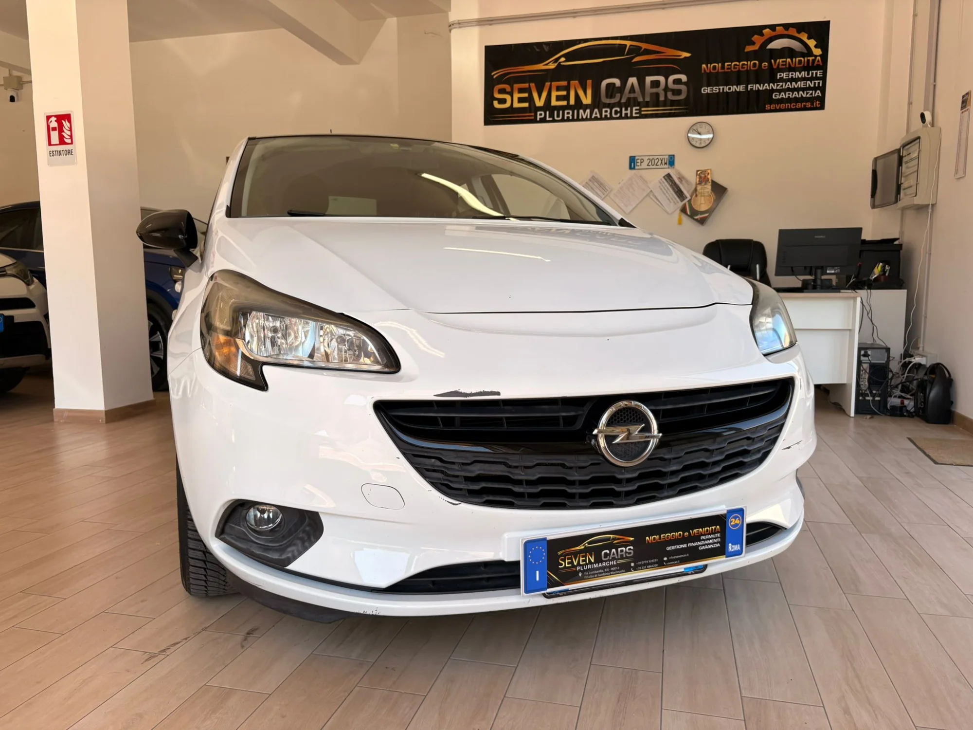 Opel Corsa 1.4 Tech bi-Color Gpl 90cv presso Sevencars